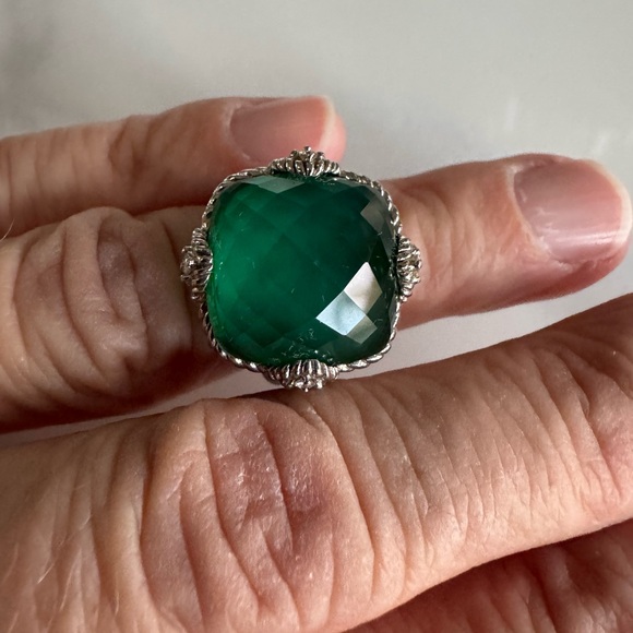 Green  stone Ring with Ornate Silver Setting - Picture 1 of 10